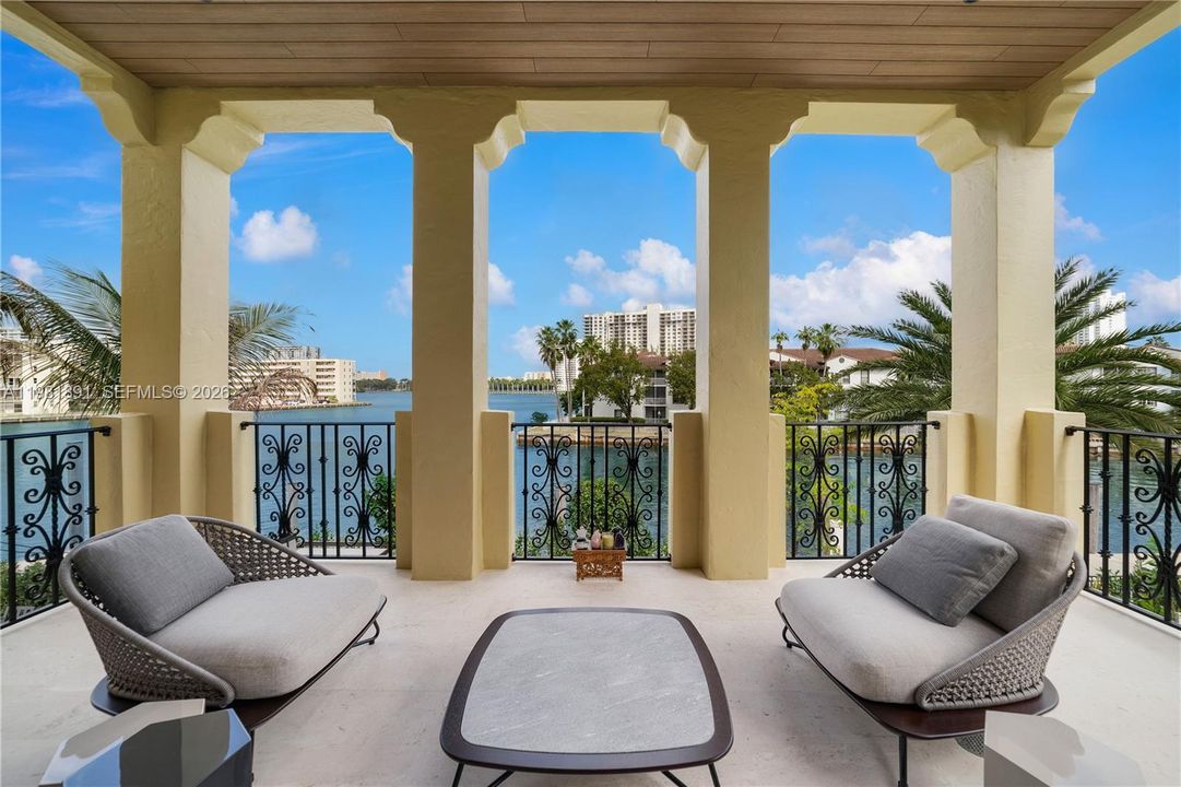 En Venta: $13,750,000 (6 camas, 5 baños, 6430 Pies cuadrados)