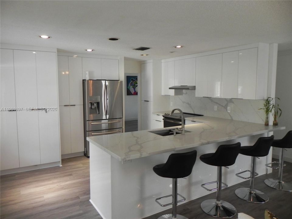 2026 SO FLO Real Estate Group 365 Somerset Way Weston