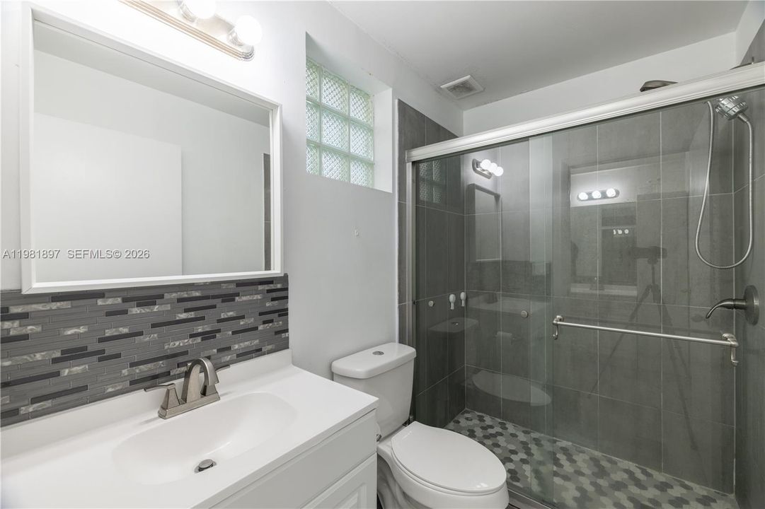 2026 SO FLO Real Estate Group 365 Somerset Way Weston
