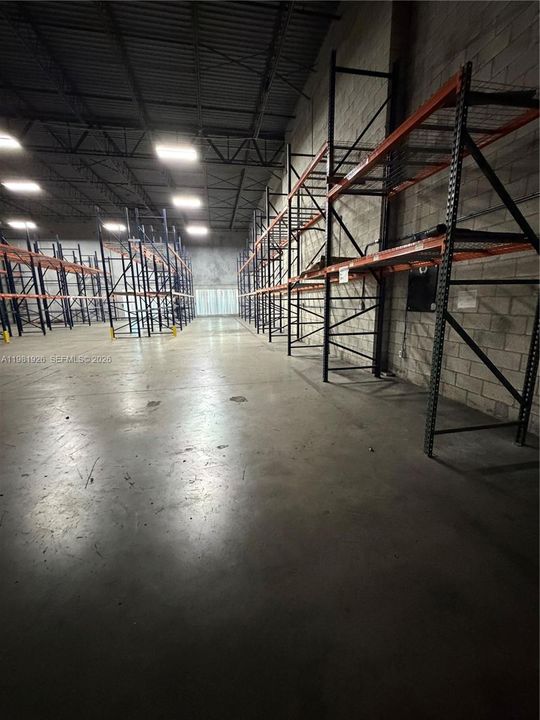 В аренду: $16,000 (0 спален, 0 ванн, 0 Квадратных фут)