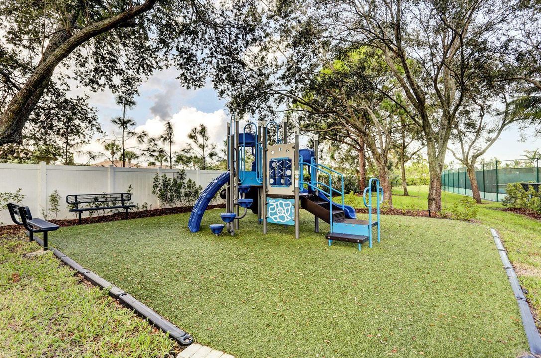 toscana isles playground