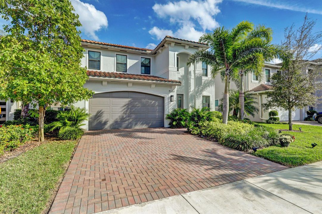 7184 montereal path 2