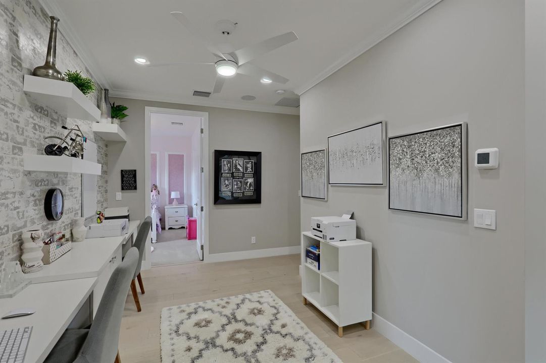 LOFT
