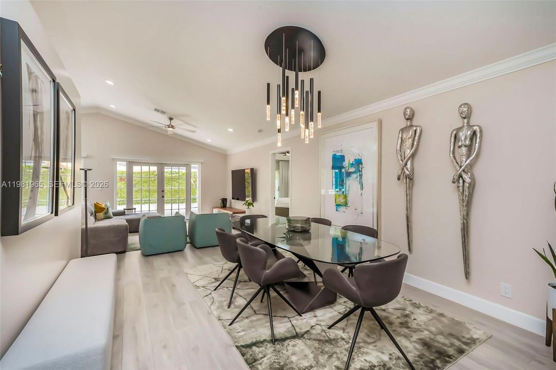 For Sale: $750,000 (3 beds, 2 baths, 1927 Square Feet)