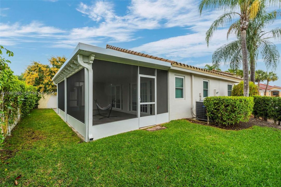 For Sale: $750,000 (3 beds, 2 baths, 1927 Square Feet)