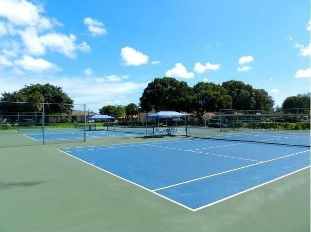 Tennis court