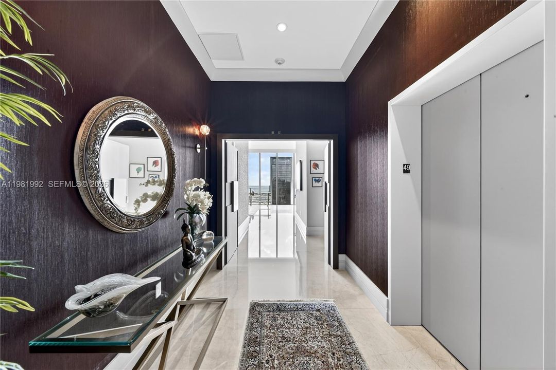 Active With Contract: $4,999,999 (5 beds, 5 baths, 3812 Square Feet)