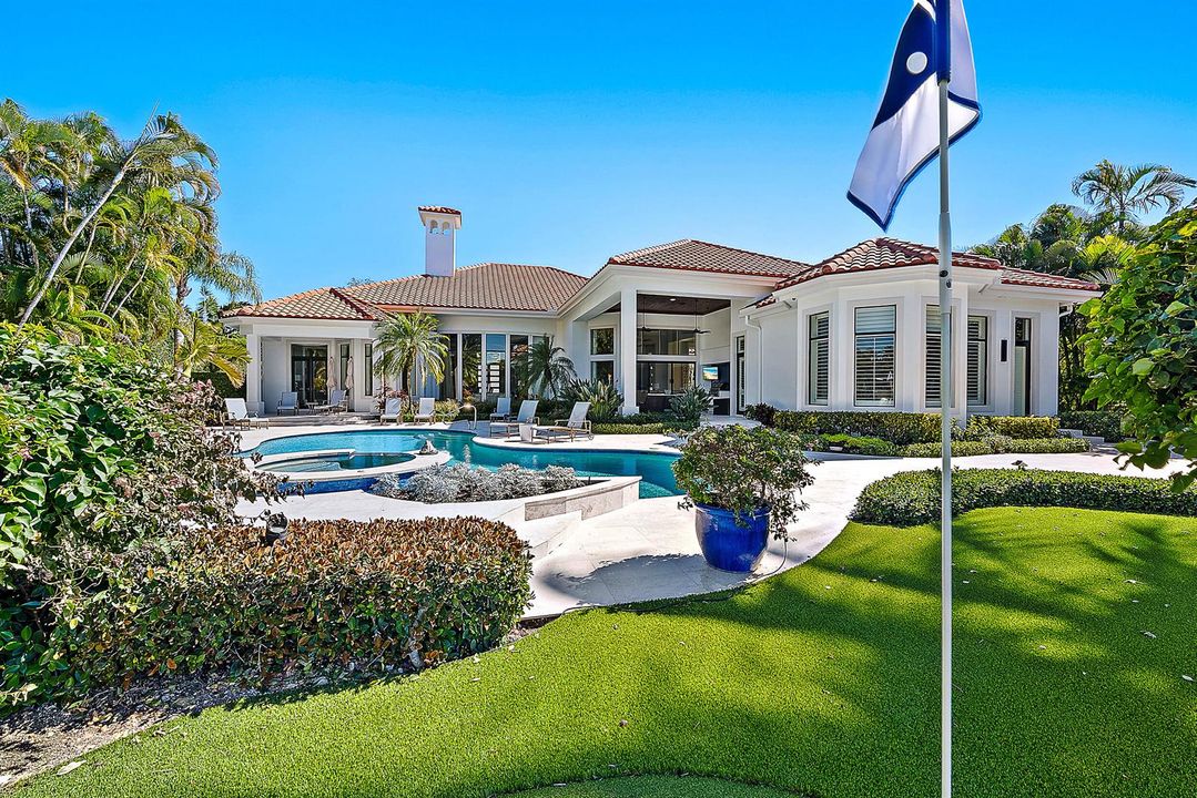 Yard / Pool