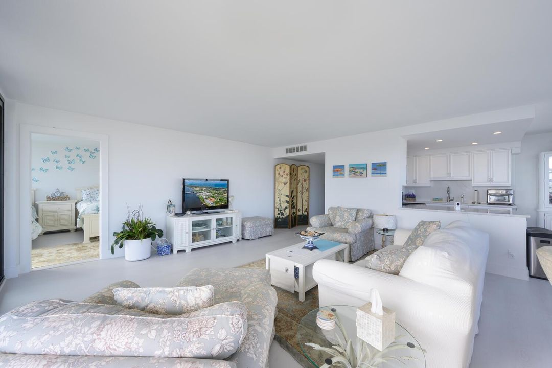 3589 S Ocean Blvd Apt 801-large-007-006-