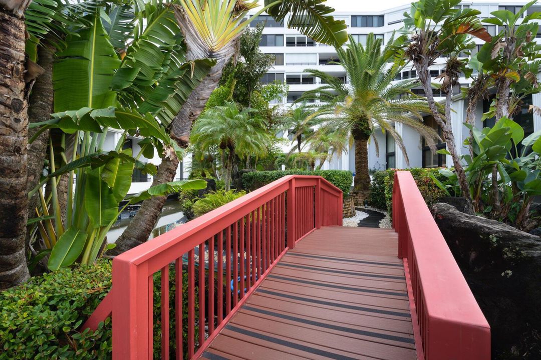 3589 S Ocean Blvd Apt 801-large-020-013-