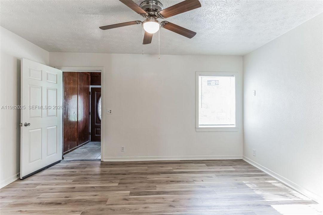 En Venta: $152,000 (4 camas, 2 baños, 0 Pies cuadrados)
