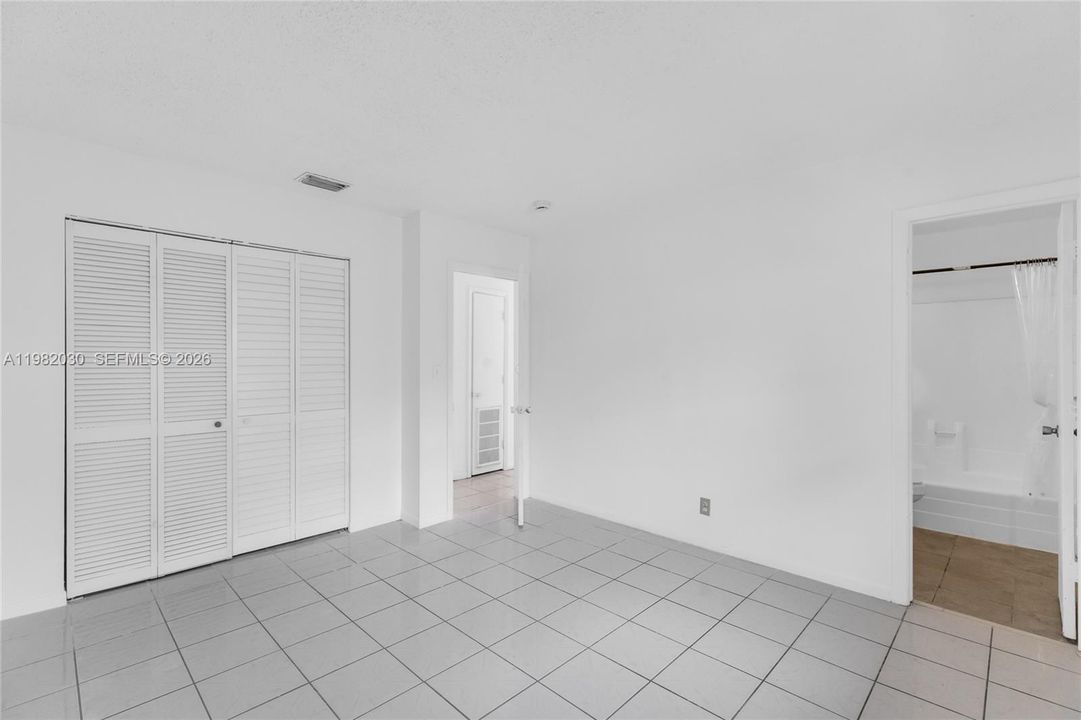 En Venta: $749,825 (0 camas, 0 baños, 2025 Pies cuadrados)