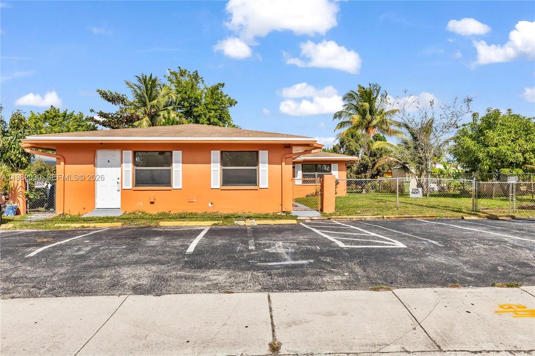 En Venta: $749,825 (0 camas, 0 baños, 2025 Pies cuadrados)