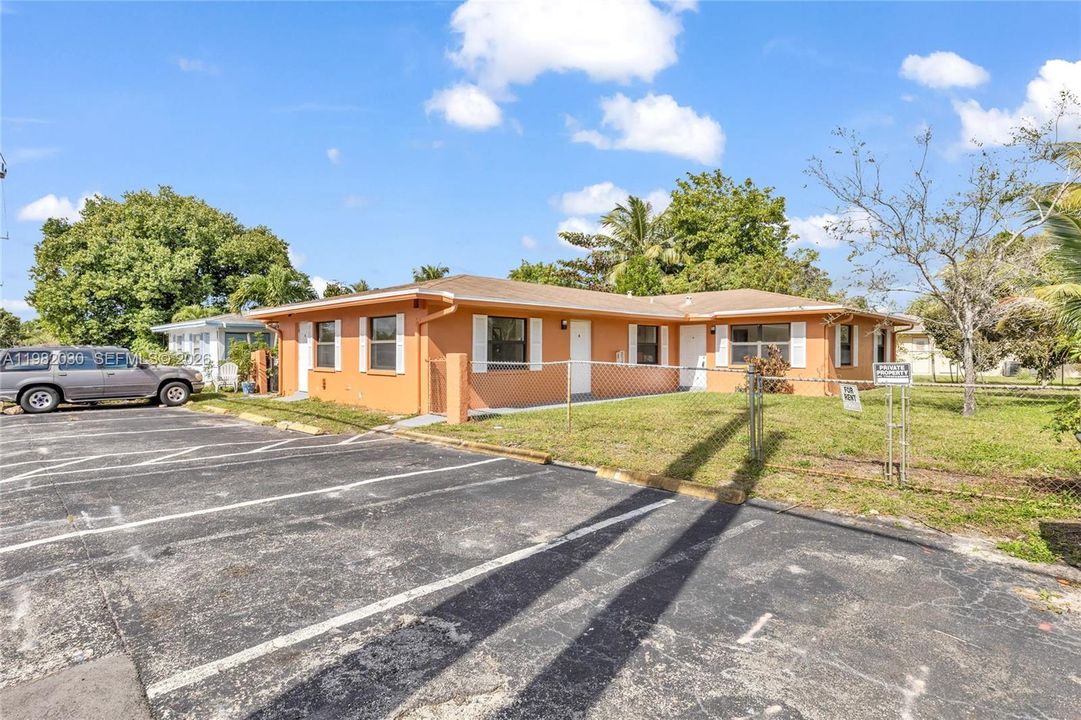 En Venta: $749,825 (0 camas, 0 baños, 2025 Pies cuadrados)