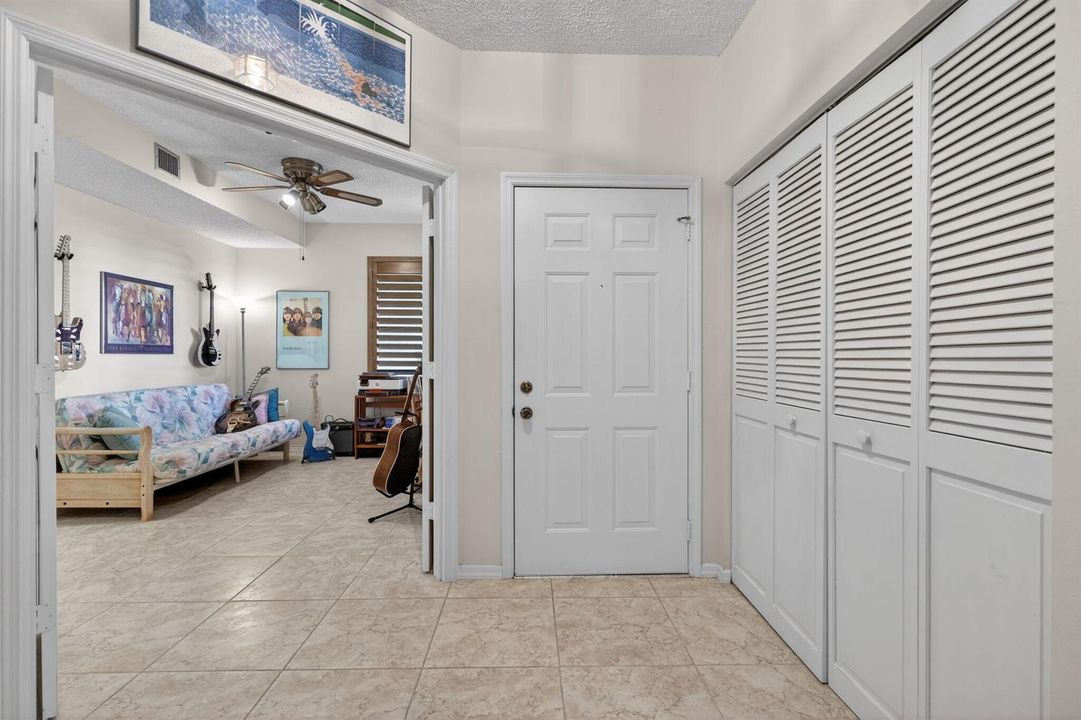 301 SEA OATS 8-web-or-mls-_MLP8481