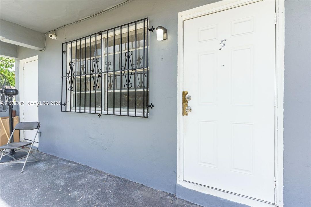 For Rent: $1,150 (0 beds, 1 baths, 3651 Square Feet)