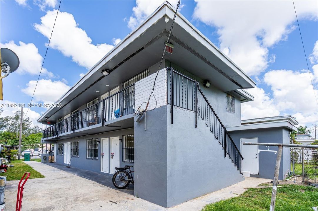For Rent: $1,150 (0 beds, 1 baths, 3651 Square Feet)