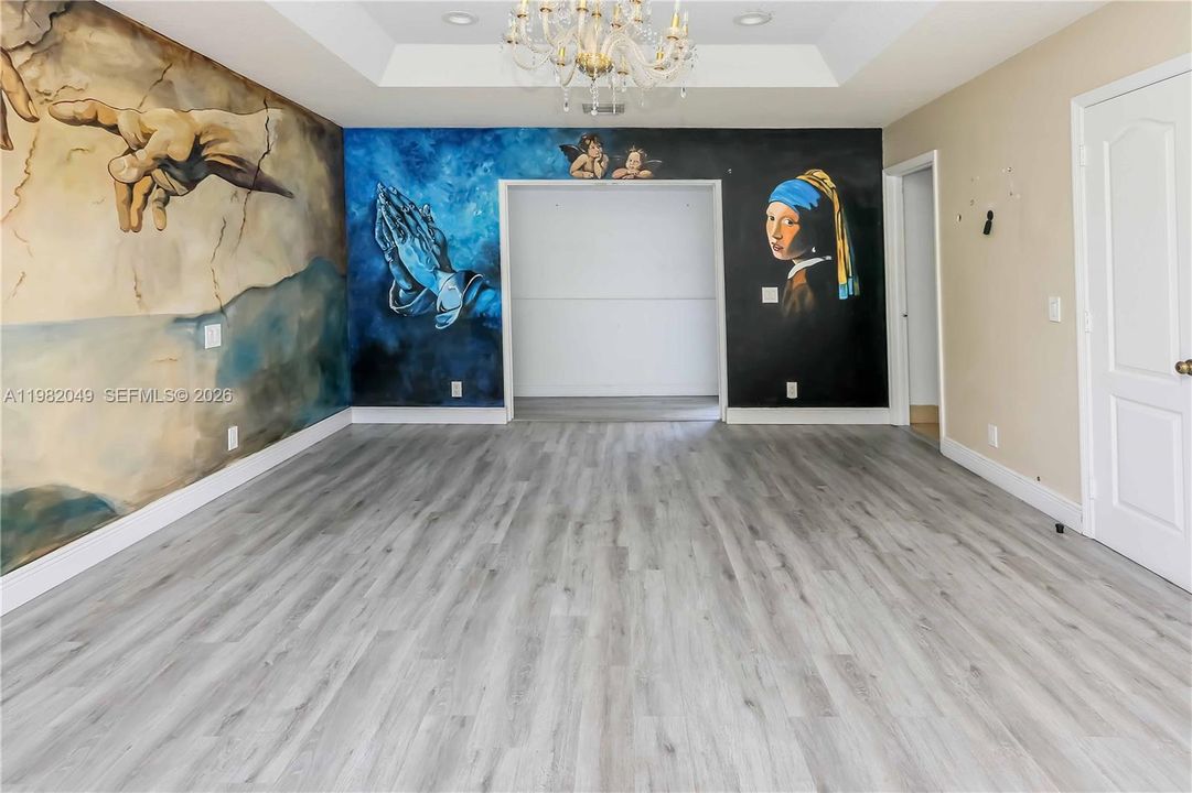 En Venta: $1,425,000 (5 camas, 3 baños, 3156 Pies cuadrados)