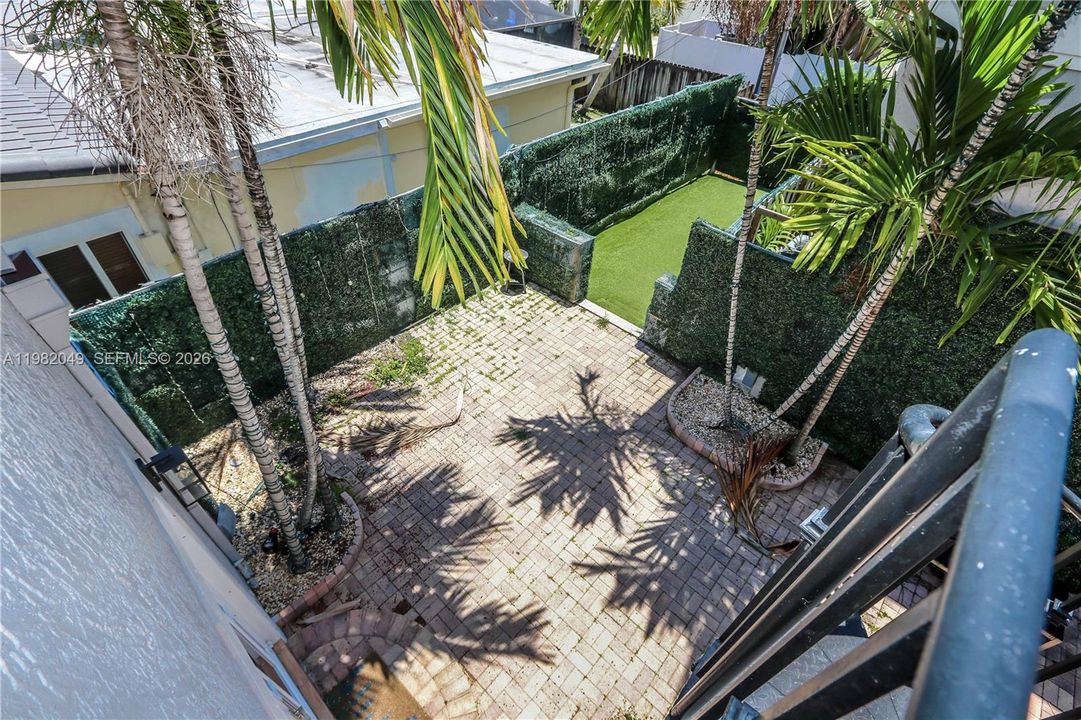En Venta: $1,425,000 (5 camas, 3 baños, 3156 Pies cuadrados)