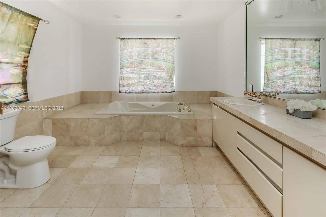 En Venta: $1,425,000 (5 camas, 3 baños, 3156 Pies cuadrados)