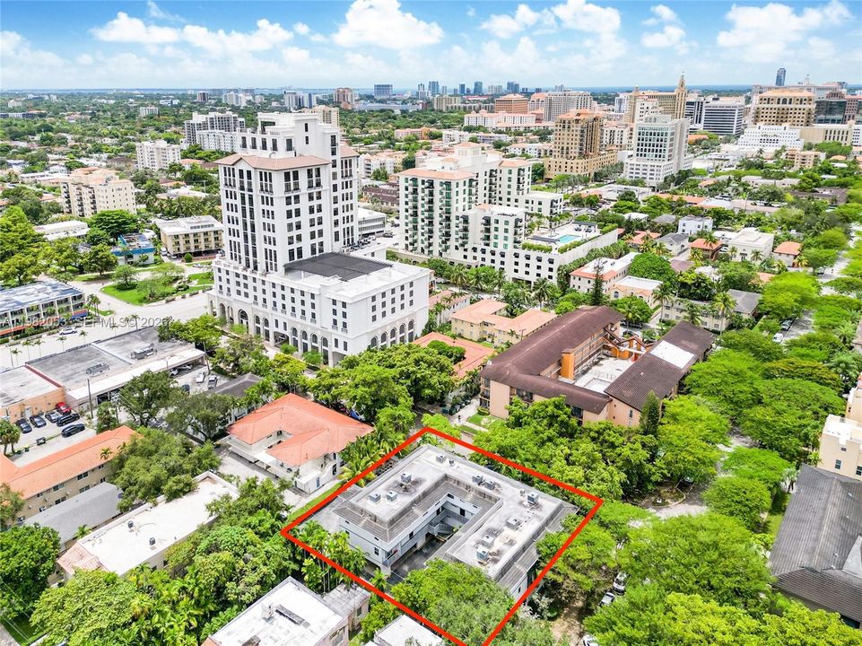 En Venta: $425,000 (2 camas, 2 baños, 1015 Pies cuadrados)