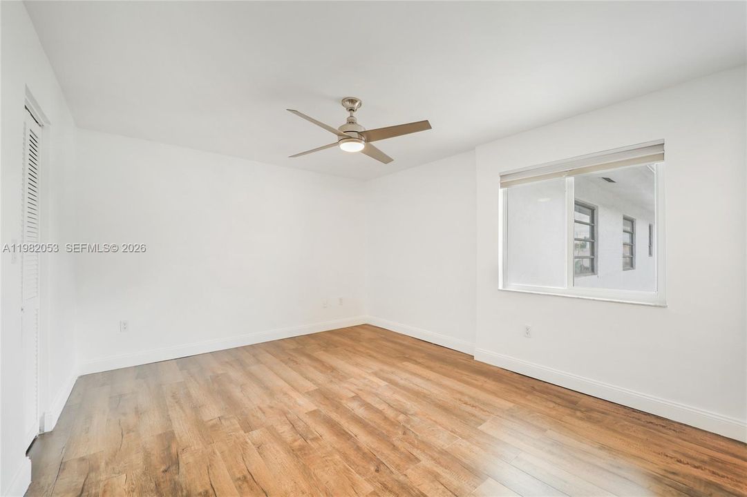 En Venta: $425,000 (2 camas, 2 baños, 1015 Pies cuadrados)