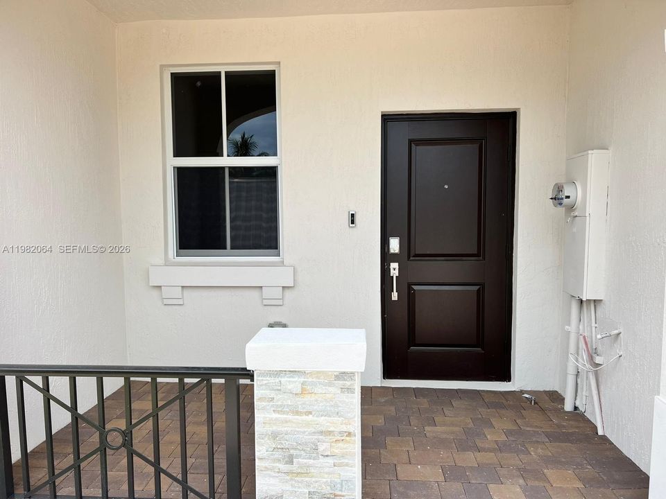 Active With Contract: $3,750 (3 beds, 2 baths, 1695 Square Feet)