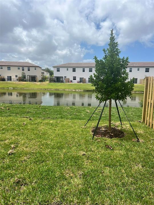 Active With Contract: $3,750 (3 beds, 2 baths, 1695 Square Feet)