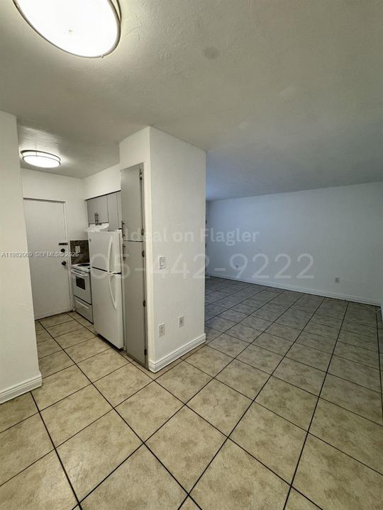 Active With Contract: $1,700 (1 beds, 1 baths, 0 Square Feet)