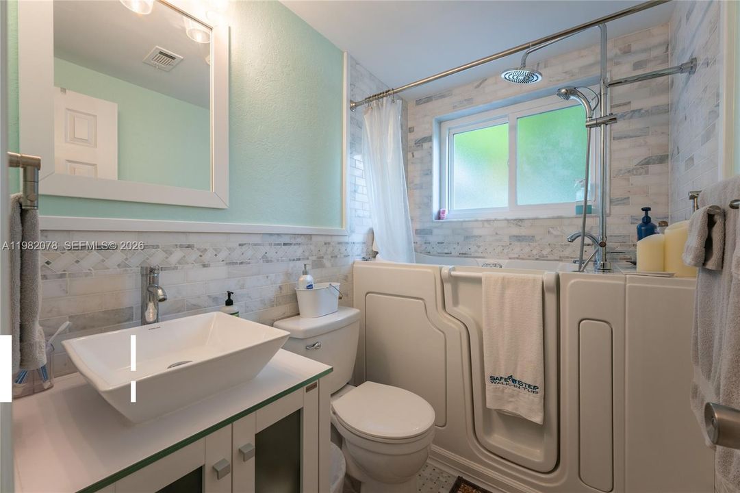 На продажу: $349,900 (3 спален, 2 ванн, 0 Квадратных фут)