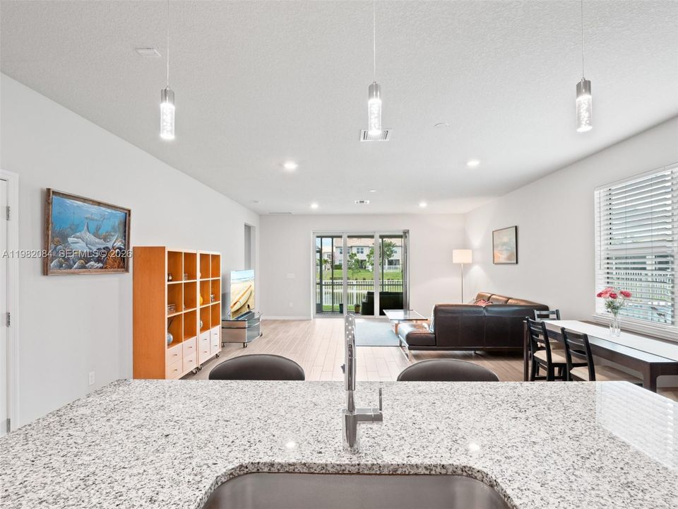 Recently Sold: $735,000 (3 beds, 2 baths, 1742 Square Feet)