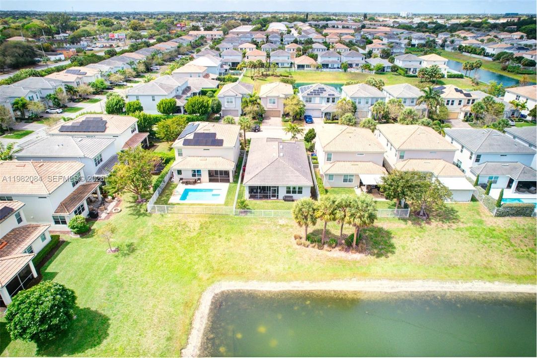 Recently Sold: $735,000 (3 beds, 2 baths, 1742 Square Feet)