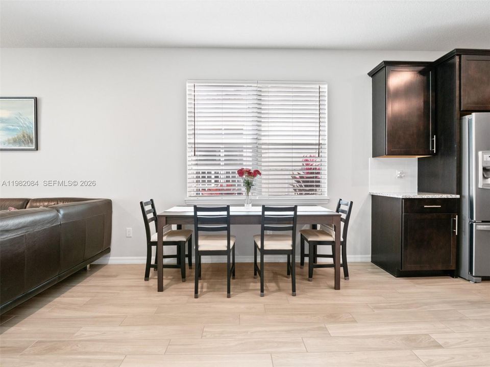Recently Sold: $735,000 (3 beds, 2 baths, 1742 Square Feet)