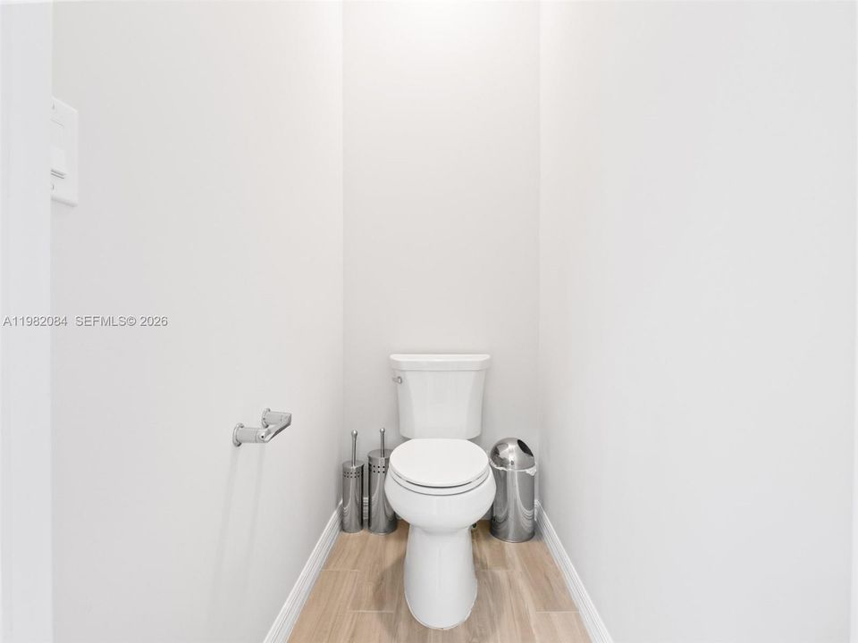 Recently Sold: $735,000 (3 beds, 2 baths, 1742 Square Feet)