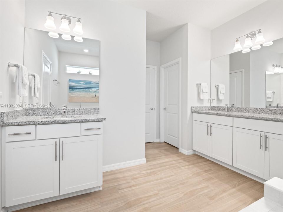 Recently Sold: $735,000 (3 beds, 2 baths, 1742 Square Feet)