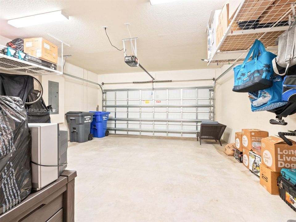 Recently Sold: $735,000 (3 beds, 2 baths, 1742 Square Feet)