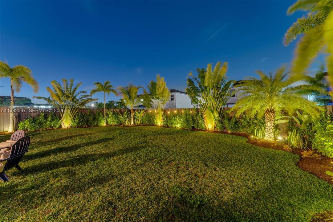 For Sale: $735,000 (4 beds, 2 baths, 2213 Square Feet)