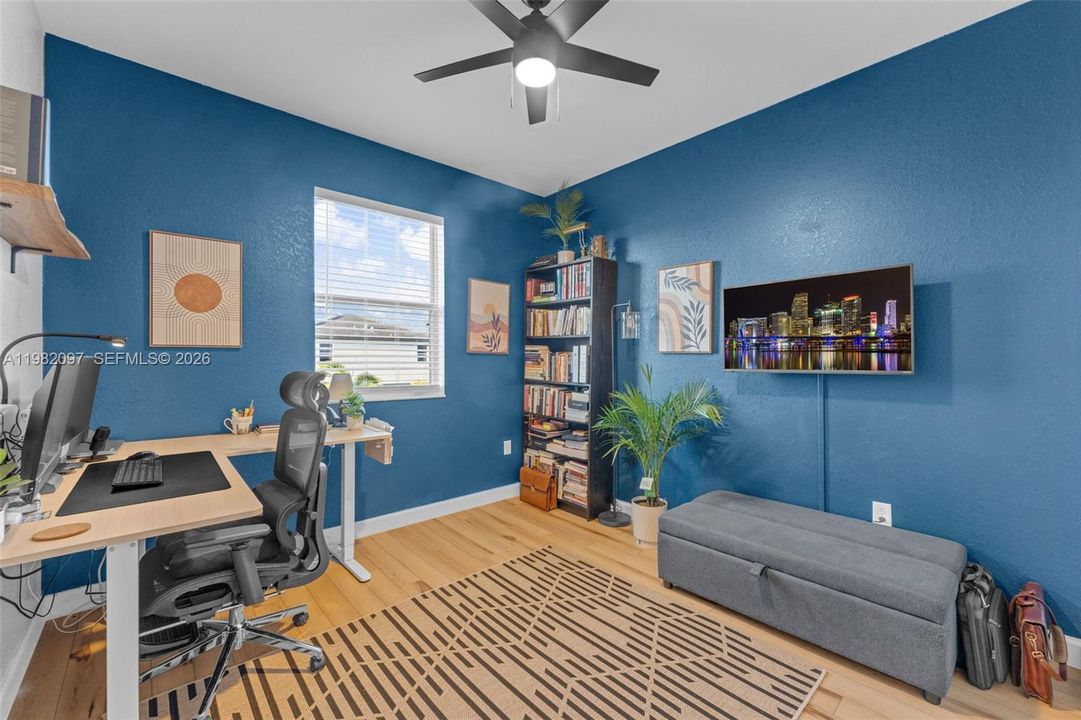 For Sale: $735,000 (4 beds, 2 baths, 2213 Square Feet)