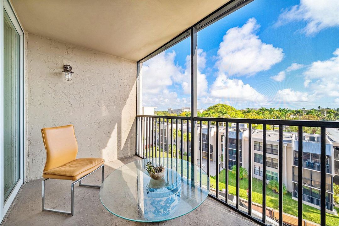024-6RoyalPalmWay-BocaRaton-FL-33432-SMA