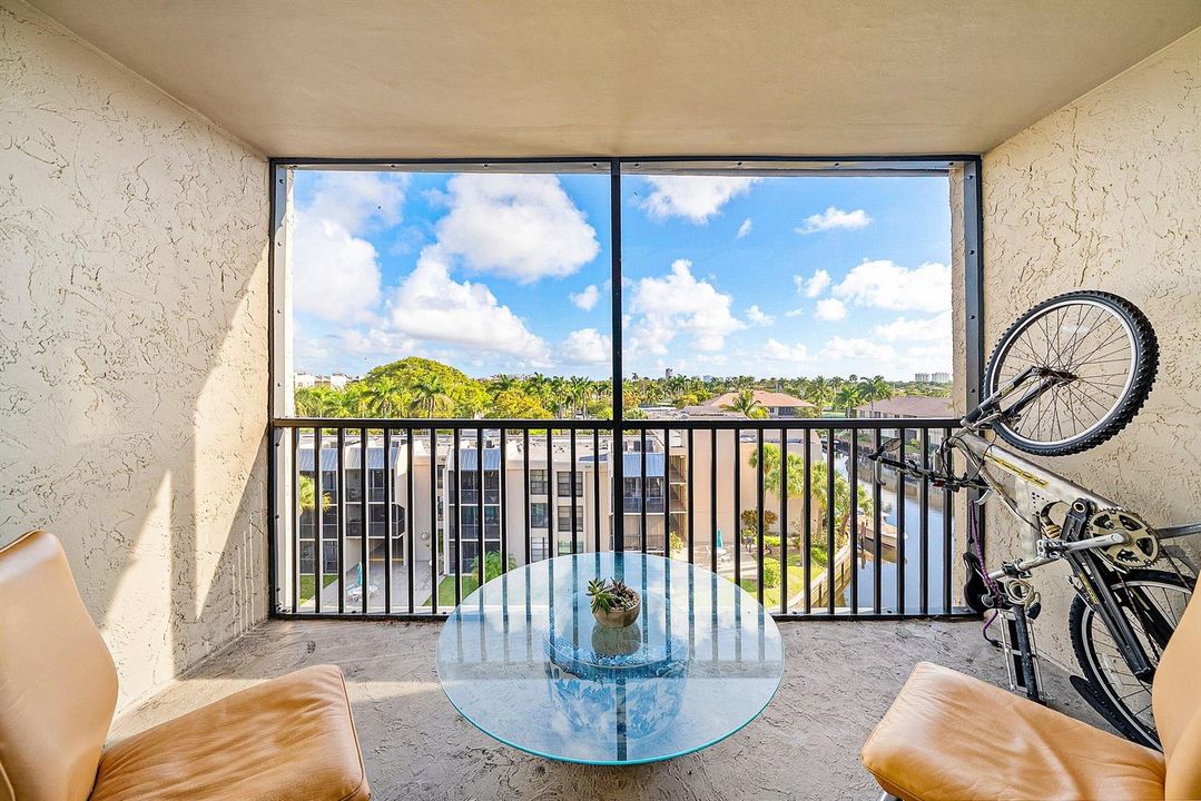 023-6RoyalPalmWay-BocaRaton-FL-33432-SMA