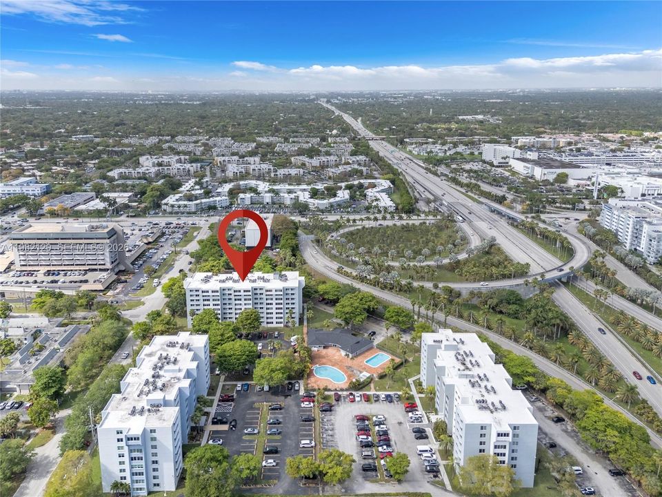 На продажу: $275,000 (3 спален, 2 ванн, 1205 Квадратных фут)