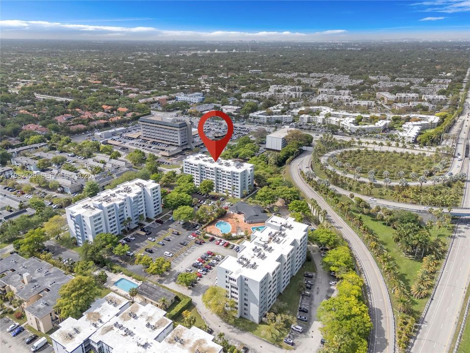 На продажу: $275,000 (3 спален, 2 ванн, 1205 Квадратных фут)