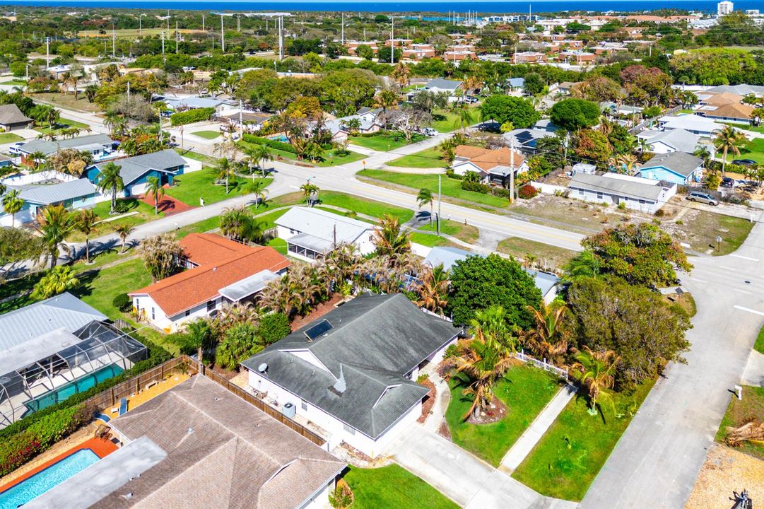 039-4153RussellStreet-Jupiter-FL-33469-F