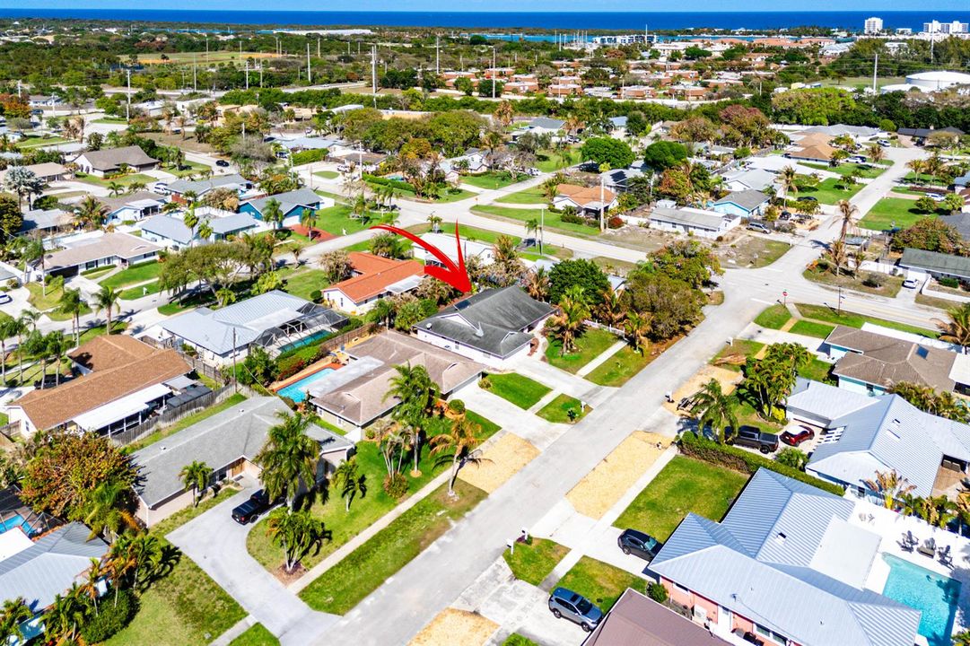 041-4153RussellStreet-Jupiter-FL-33469-F