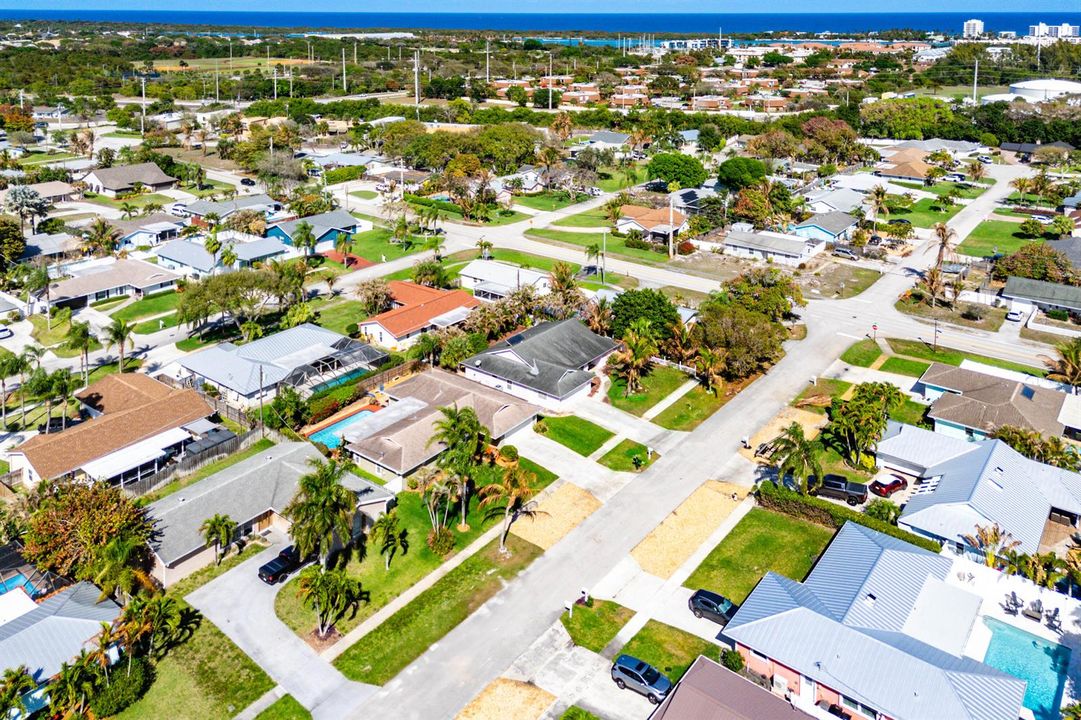 042-4153RussellStreet-Jupiter-FL-33469-F