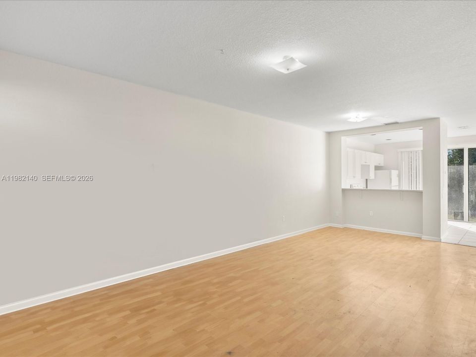 For Sale: $340,000 (2 beds, 2 baths, 1280 Square Feet)