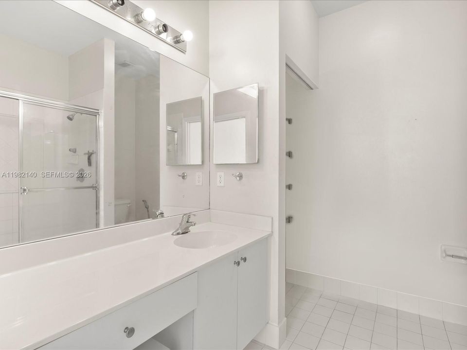 For Sale: $340,000 (2 beds, 2 baths, 1280 Square Feet)