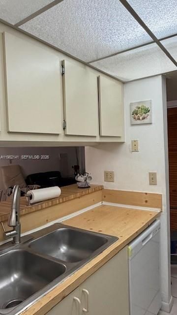 En Renta: $2,050 (2 camas, 2 baños, 827 Pies cuadrados)