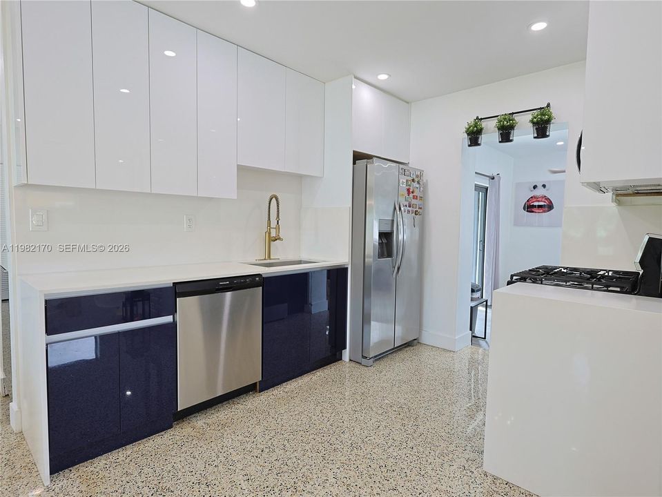 На продажу: $629,900 (3 спален, 2 ванн, 0 Квадратных фут)