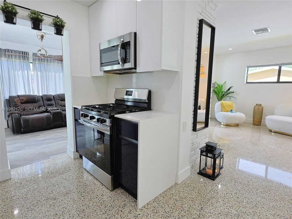 На продажу: $629,900 (3 спален, 2 ванн, 0 Квадратных фут)